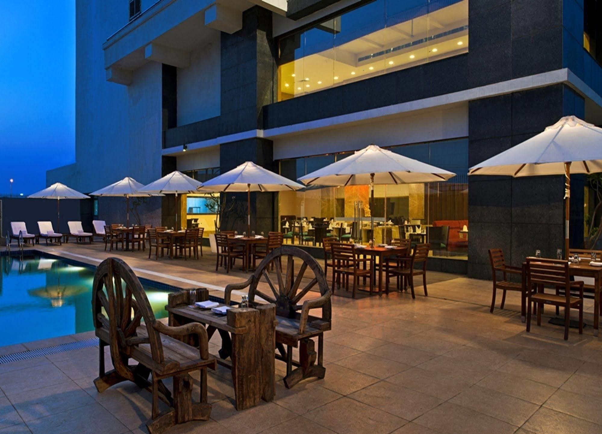 Red Fox By Lemon Tree Hotels, Bhiwadi Екстериор снимка